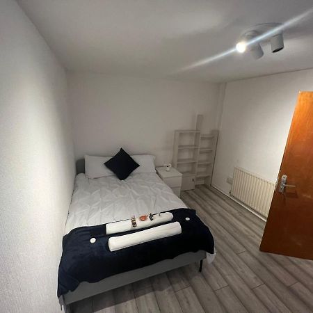 Indulge Hockley Hotel - With Free Front Parking - 10 Min Drive To Birmingham City Centre Bull Ring, Grand Central, Tesco Superstore, Primark & Commonwealth Games Бирмингем Экстерьер фото