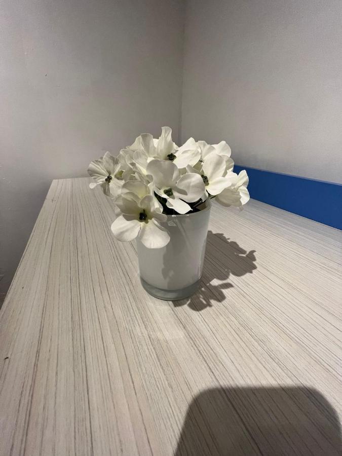 Indulge Hockley Hotel - With Free Front Parking - 10 Min Drive To Birmingham City Centre Bull Ring, Grand Central, Tesco Superstore, Primark & Commonwealth Games Бирмингем Экстерьер фото