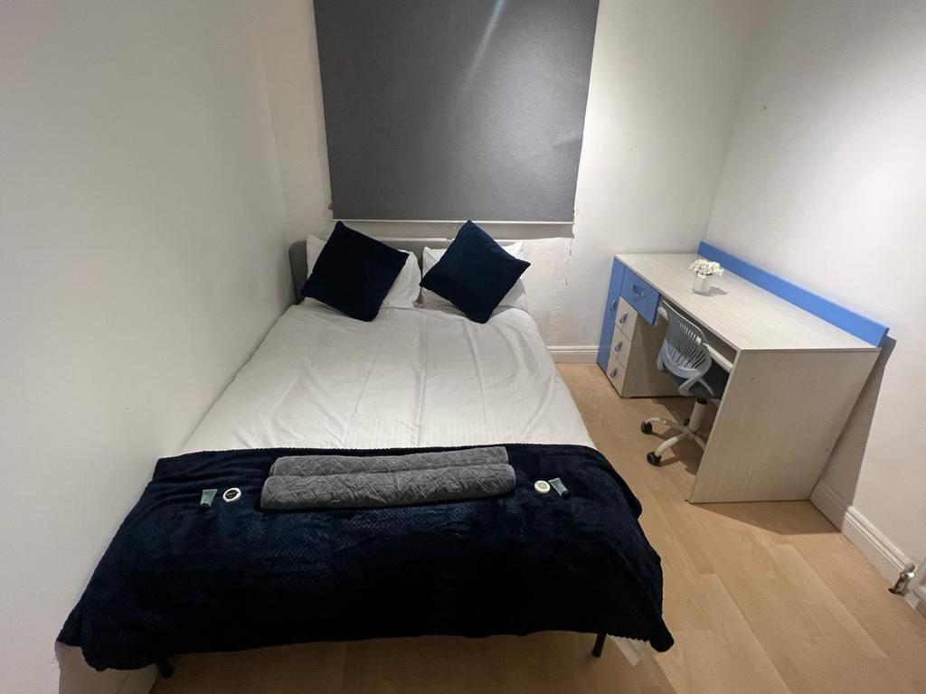 Indulge Hockley Hotel - With Free Front Parking - 10 Min Drive To Birmingham City Centre Bull Ring, Grand Central, Tesco Superstore, Primark & Commonwealth Games Бирмингем Экстерьер фото