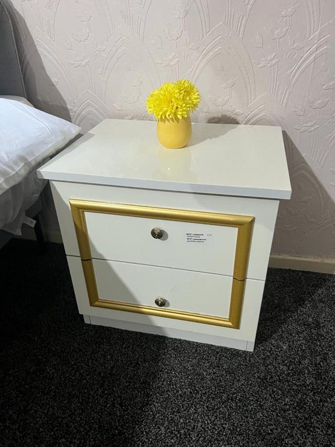 Indulge Hockley Hotel - With Free Front Parking - 10 Min Drive To Birmingham City Centre Bull Ring, Grand Central, Tesco Superstore, Primark & Commonwealth Games Бирмингем Экстерьер фото