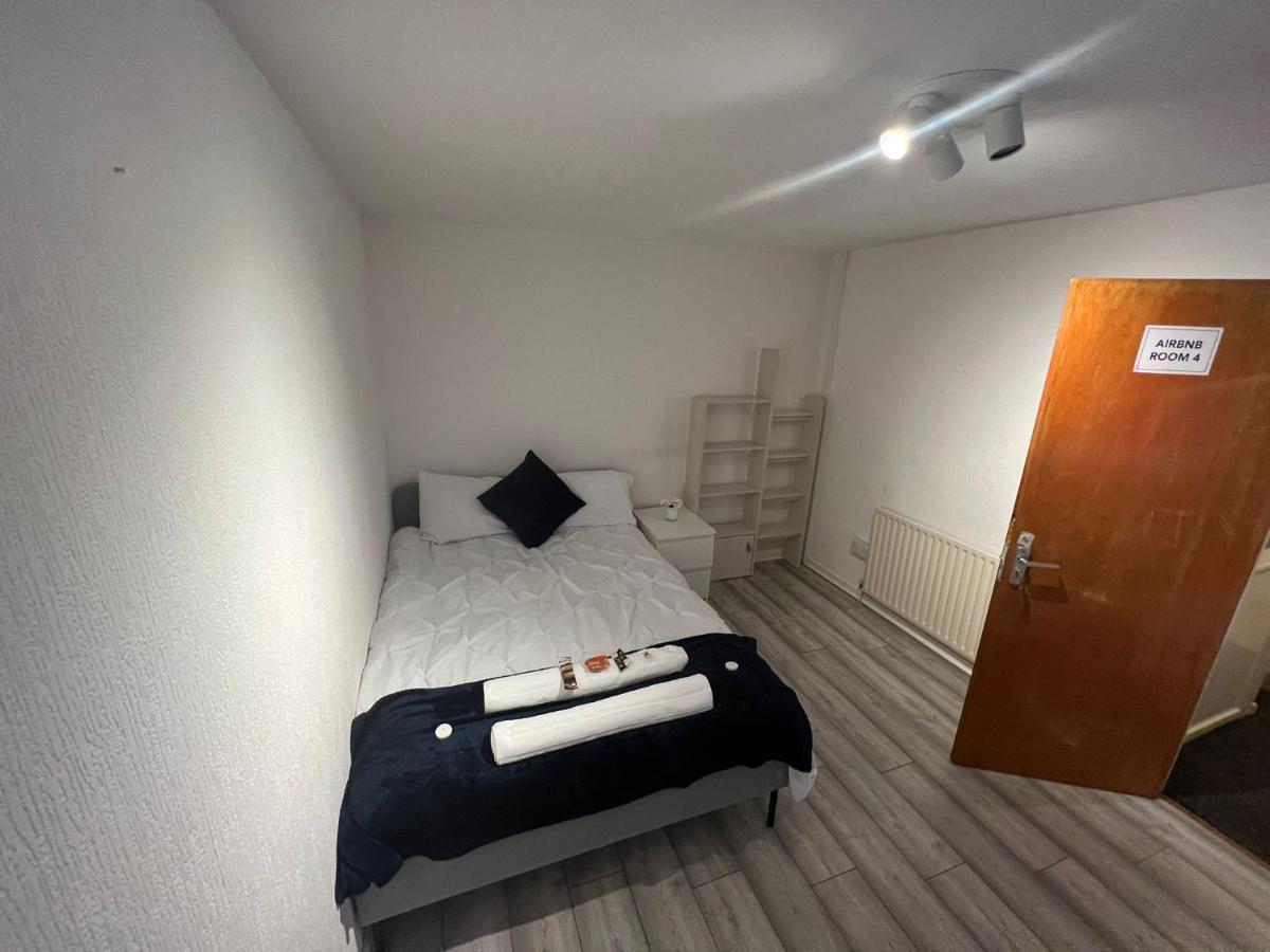 Indulge Hockley Hotel - With Free Front Parking - 10 Min Drive To Birmingham City Centre Bull Ring, Grand Central, Tesco Superstore, Primark & Commonwealth Games Бирмингем Экстерьер фото