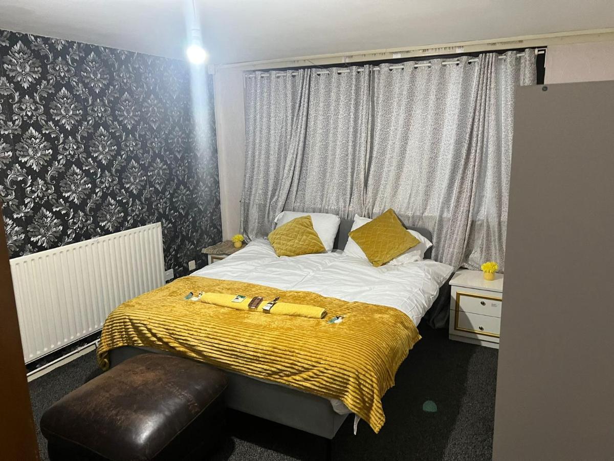 Indulge Hockley Hotel - With Free Front Parking - 10 Min Drive To Birmingham City Centre Bull Ring, Grand Central, Tesco Superstore, Primark & Commonwealth Games Бирмингем Экстерьер фото